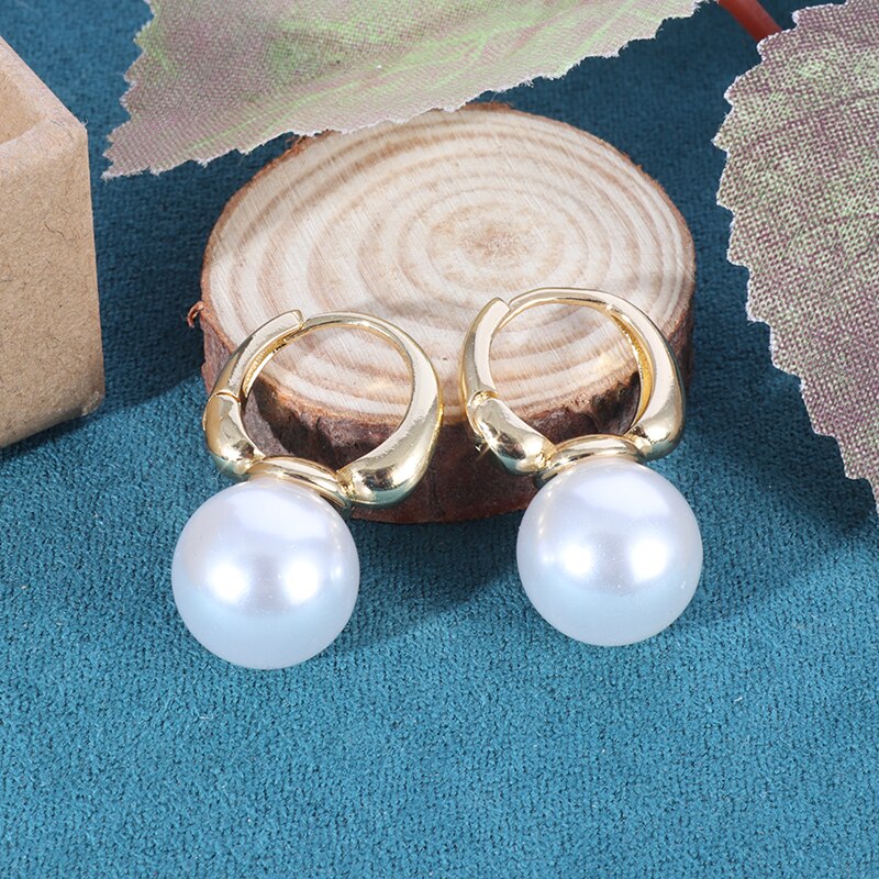 Starfish Shell Stud Earrings for Women Small Cute Earrings with Imitation Pearl Fashion Banquet Wedding Jewelry