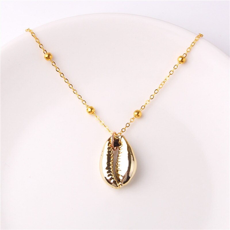 Boho Conch Shell Necklace Gold Color Beads Chain Necklace Women Simple Seashell Choker Necklace Summer Beach Jewelry Party Gift