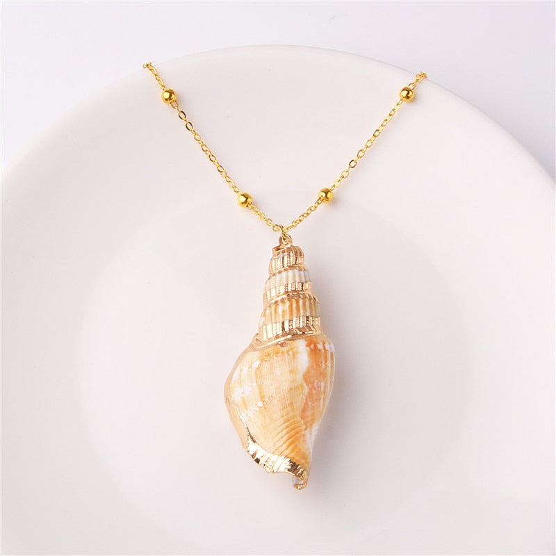 Boho Conch Shell Necklace Gold Color Beads Chain Necklace Women Simple Seashell Choker Necklace Summer Beach Jewelry Party Gift