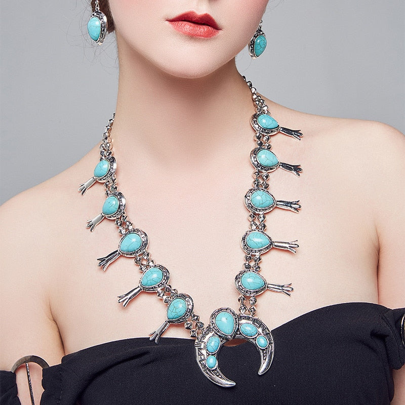 Red and Turquoise Stone Squash Blossom Flower Bib Necklace Turquoise and Silvertone Beaded Squash Blossom Choker Boho CRYSTAL