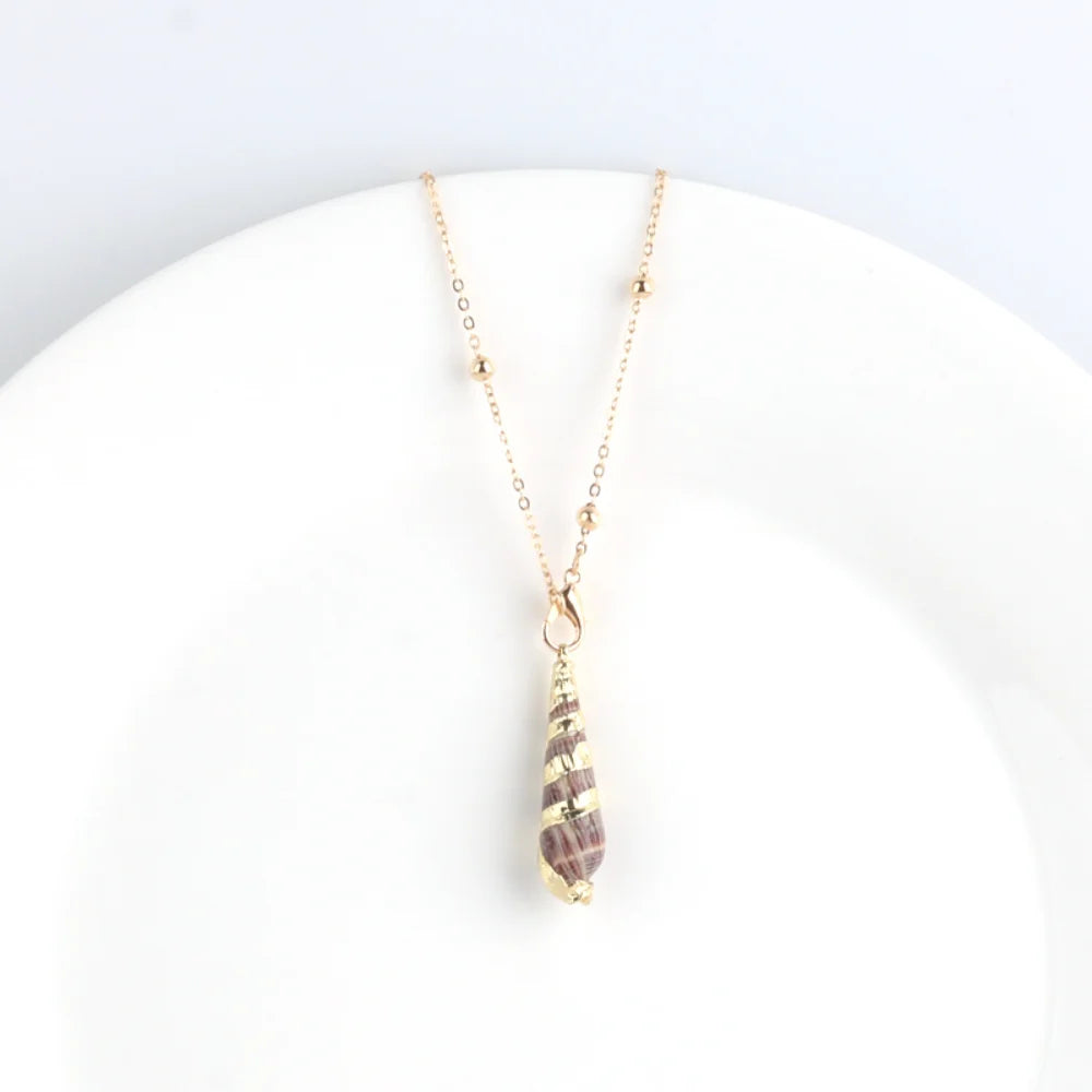 Conch Shell Boho Pendant Necklace