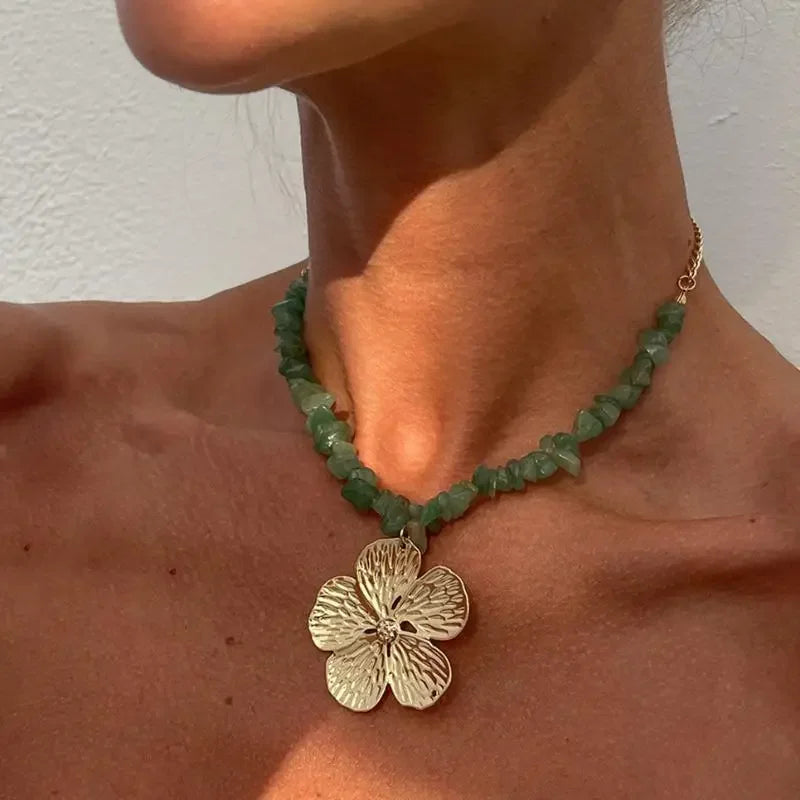 Boho Irregular Natural Stone Necklace For Women Exquisite Metal Flower Clavicle Chain Beach Party Jewelry Accessories Gift - Charlie Dolly