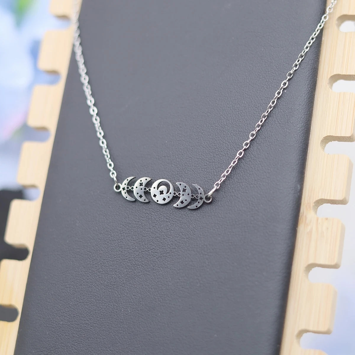 Vintage Celestial Moon Phase Choker Necklace, Boho Gothic Luna Talisman