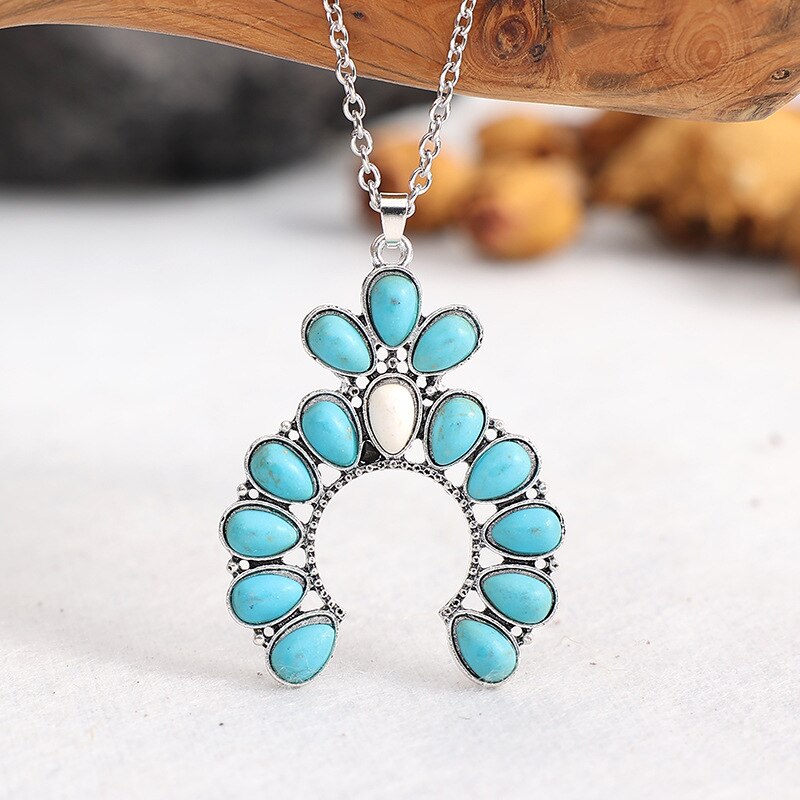 Western Turquoise Cluster Broach Necklace White Turquoise Squash Blossom Necklace Jewelry for Western Wear Boho Rodeo Accessorie