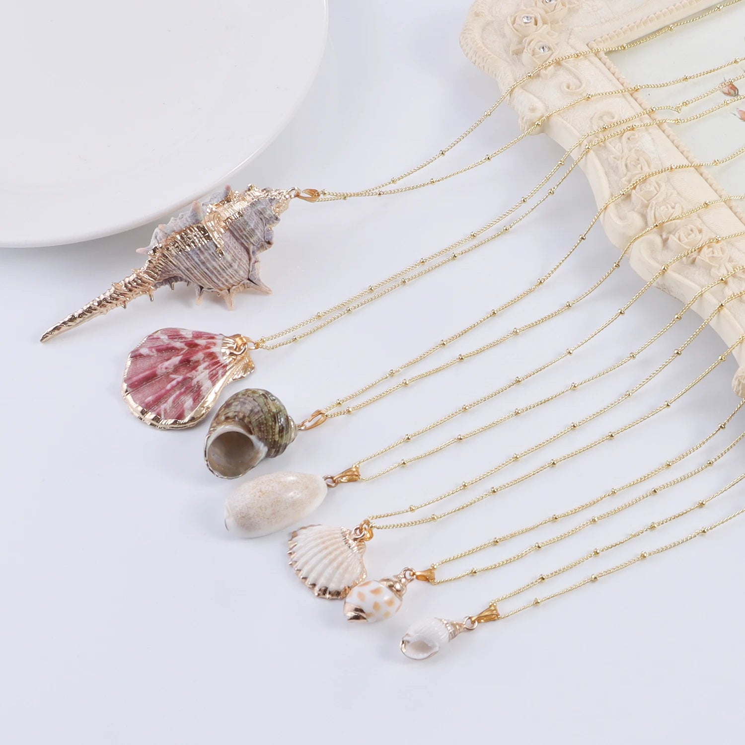Natural Conch Shell and Gold Rim Boho Pendant Necklace