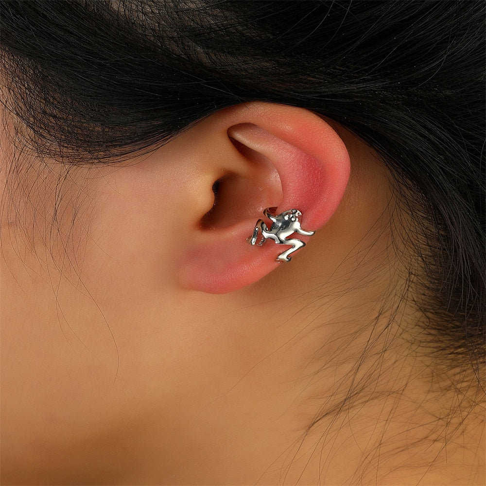 Personality Green Frog Ear Cuffs Clip Earrings for Women Girls Cute Cartoon Animal No Piercing Aesthetic Earring Jewelry Gifts