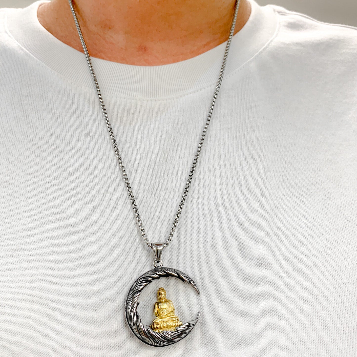 Latest Retro Personality Trend Moon Buddha Pendant Necklace Neutral Fashion Party Jewelry Gift