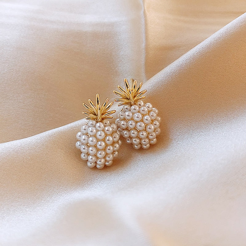 Pineapple Pearl Earrings French Retro High-quality Earrings Net Red Temperament Female Wave Earrings Prevent Allergy