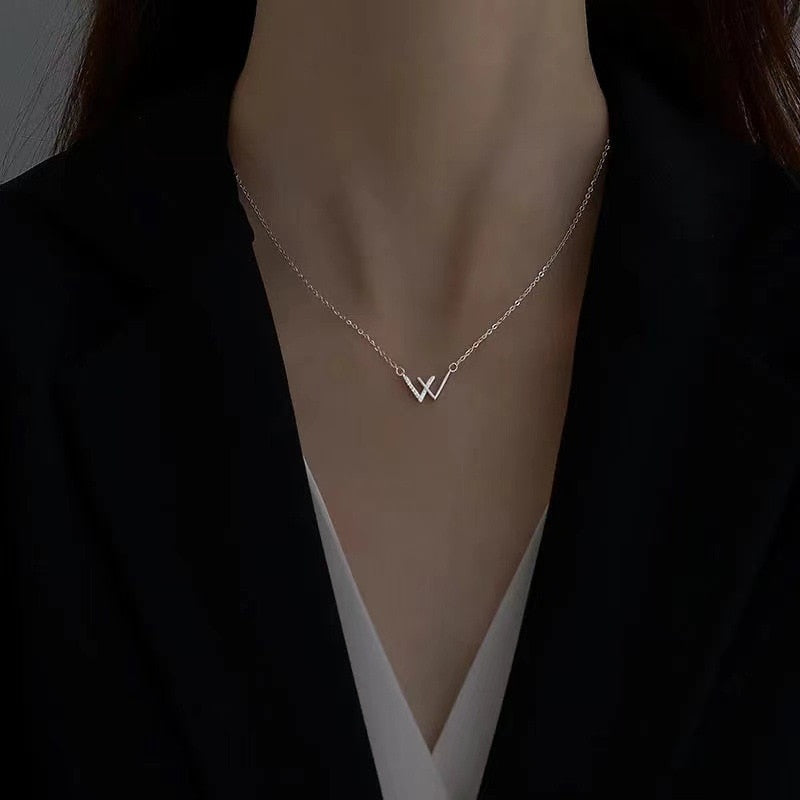 Shiny Butterfly Necklace Ladies Exquisite Double Layer Clavicle Chain Necklace Jewelry for Ladies Gift