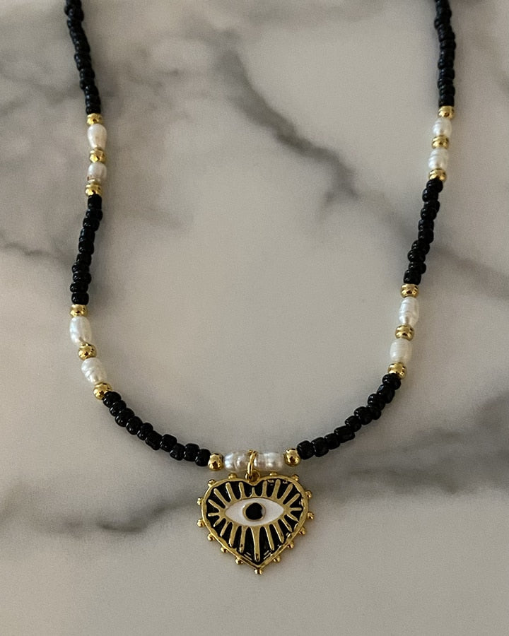 Fashion Classic White Rice Beads White Shell Stone Short Necklace Retro Charm Moon Eyes Pendant Jewelry Christmas Halloween Gift