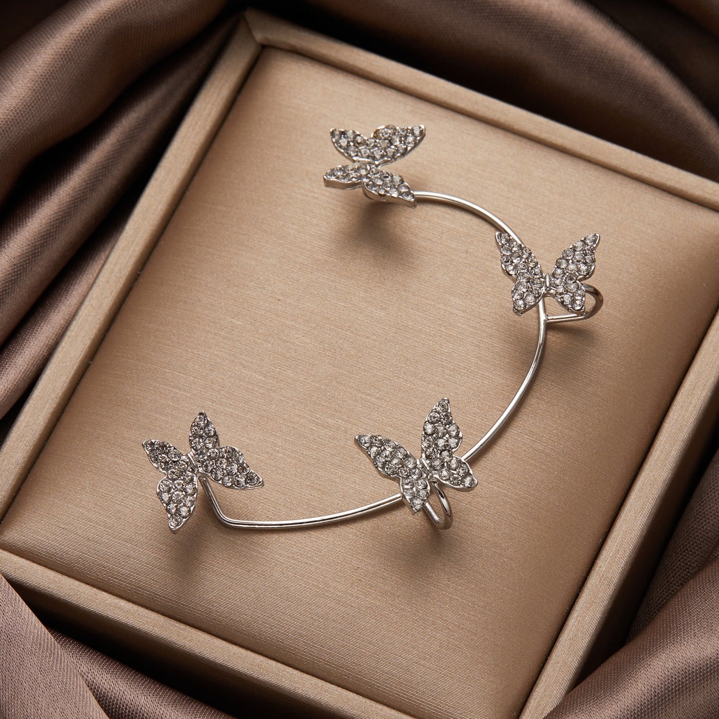 Kpop Shiny Zircon Butterfly Earcuff For Women Without Piercing Earrings 2023 Fashion Ear Clip Earrings Bride Wedding Jewelry