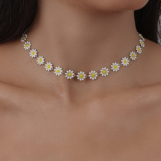 Flower Daisy Clavicle Chain Necklace for Women Girls Korean Style Sweet Short Choker Statement Wedding Bridal Jewelry Neck Chain - Charlie Dolly