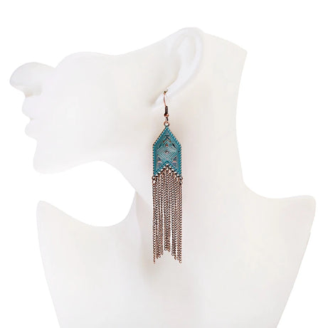 أقراط متدلية مصنوعة من سبائك البرونز العتيق للنساء أقراط Jhumka الهندية ذات سلسلة طويلة بوهو تريبل