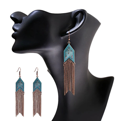 أقراط متدلية مصنوعة من سبائك البرونز العتيق للنساء أقراط Jhumka الهندية ذات سلسلة طويلة بوهو تريبل
