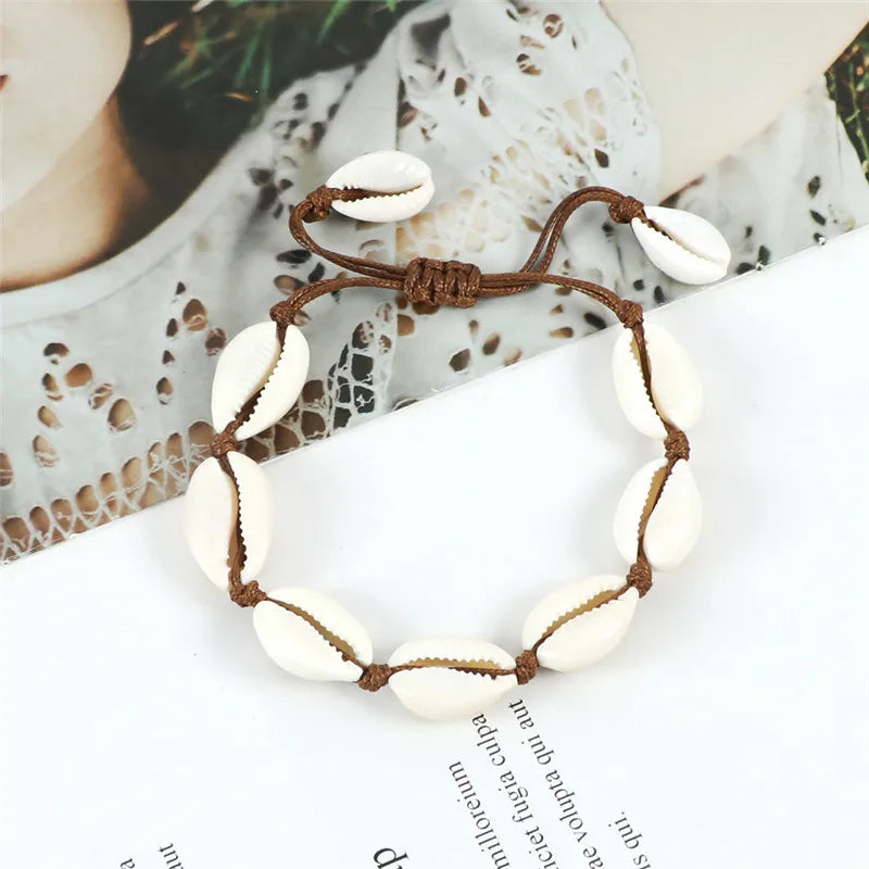 Vintage Boho Shell Bracelet Handmade Rope Chain Natural Shell Cowrie Charm Strand Bracelet Women Femme Ankle Jewelry Party Gifts