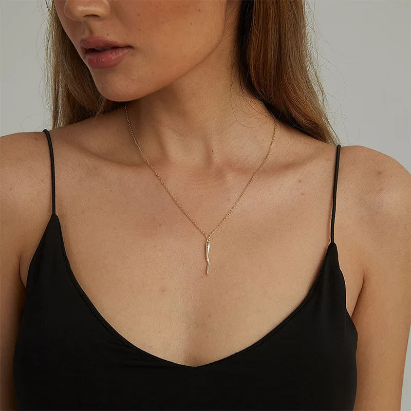 2021 New Fashion Women's Personality Summer Gold Italian Corner Pendant Chain Horn Charm Lucky Pendant Party Necklace - Charlie Dolly