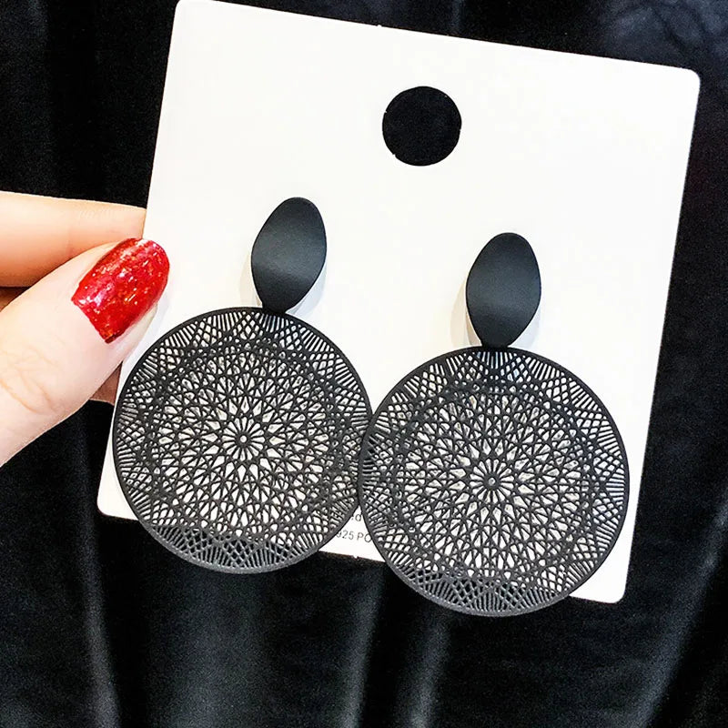 Boho Black Dangle Earrings for Women Long Hanging Earrings Leaf Pendants Pearl Crystal Geometric Earrings pendientes mujer