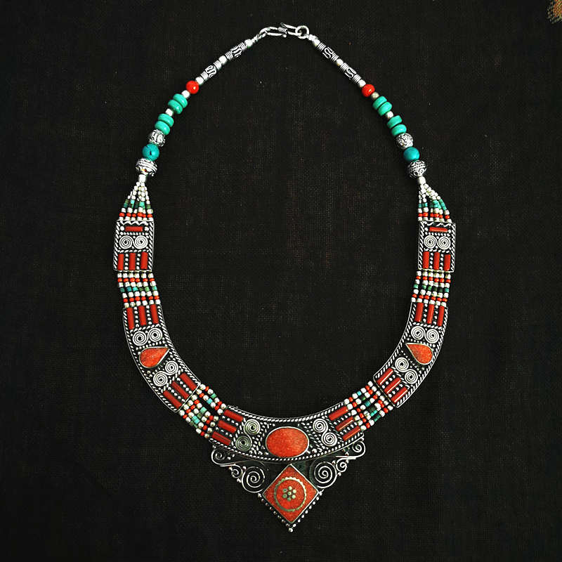 Indian BOHO Vintage Necklace Copper Inlaid Big Pendant Necklaces Tibetan jewelry TNL171 - Charlie Dolly