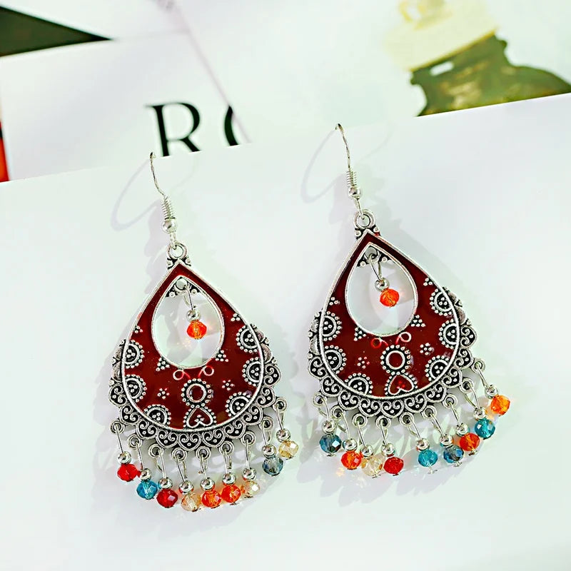 خمر الخرز الأحمر شرابة أقراط الزفاف الهندي Jhumka العتيقة بوهو الفضة اللون زهرة منحوتة إسقاط أقراط Brincos مجوهرات