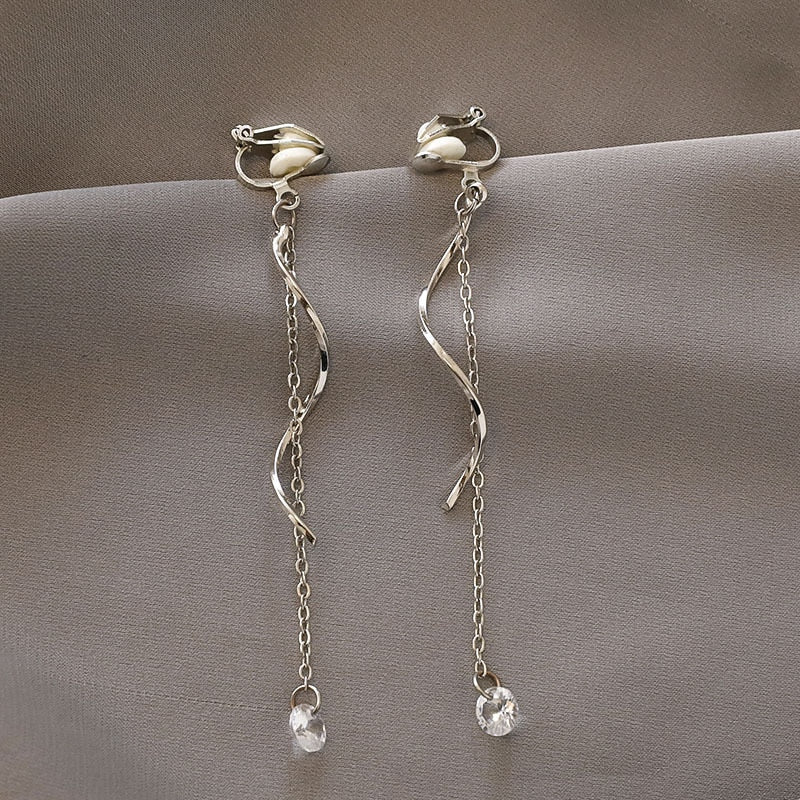 Fashion charm Creative pearl clip on Earrings Cute Handmade Earrings Womens ear clips Jewelry - Charlie Dolly