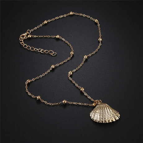 Natural Conch and Cowrie Shell Pendant Boho Necklace