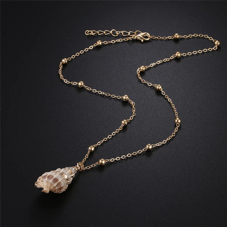 Natural Conch and Cowrie Shell Pendant Boho Necklace