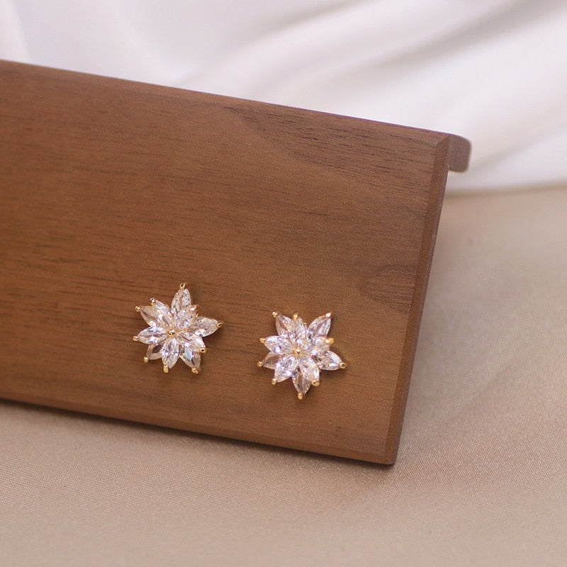 High Quality Luxury Bling Zircon Flower Stud Earrings For Women Sweet Cute Clear White Crystal Earrings Wedding Ear Stud Jewelry - Charlie Dolly