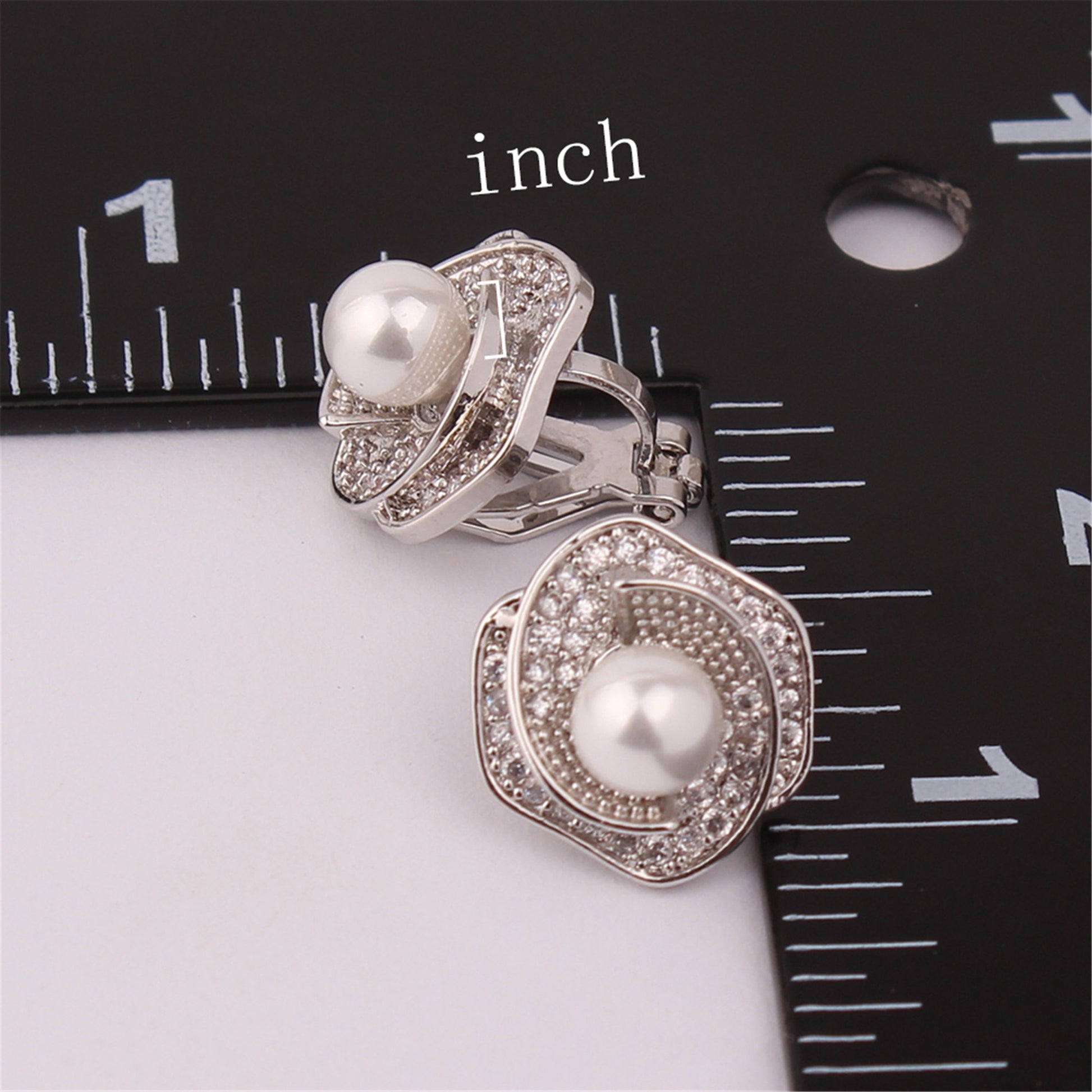 WENHQ New Cubic Zircon Pearl Clip on Earrings No Pierced for Women Girl Fashion Gold Color Flower Shape Ear Clip Fake Earrings - Charlie Dolly