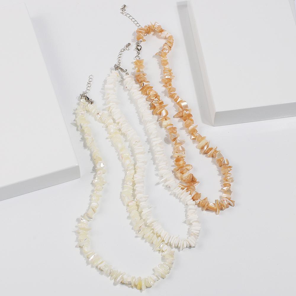 Artilady Shell Choker Necklace for Women Girls Boho Natural Puka Shell Bead Necklaces Aesthetic Designer Jewelry Birthday Gift - Charlie Dolly