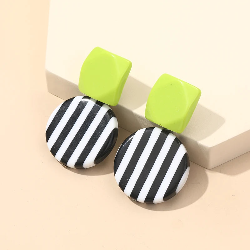 Fashion Big Korean Acrylic Drop Earrings for Women Elegant Statement Simple Resin Large Dangle Boho Earring for Girls Jewelry