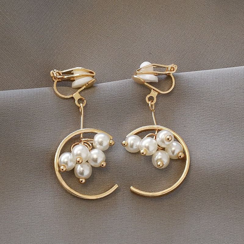 Fashion charm Creative pearl clip on Earrings Cute Handmade Earrings Womens ear clips Jewelry - Charlie Dolly