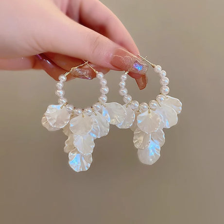 Glossy Shell Flower and Pearl Pendant Boho Earrings