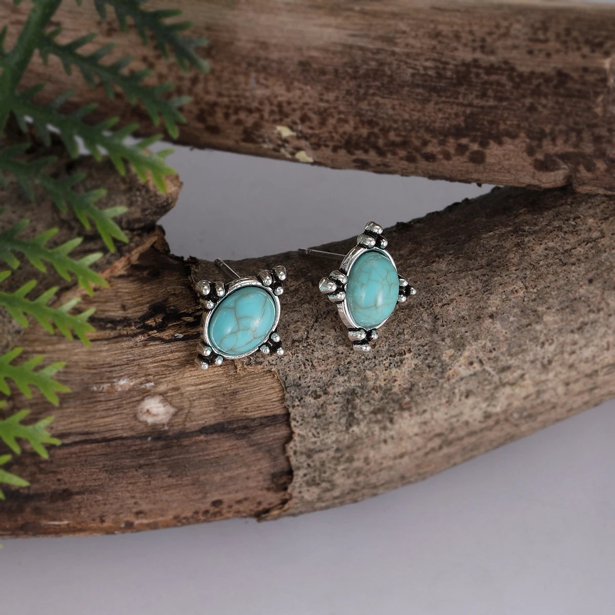 Boho New Turquoise Inlaid Mini Earring for Women Charm Silver Metal Arrow Triangle Geometric Earrings Piercing Stud Jewelry