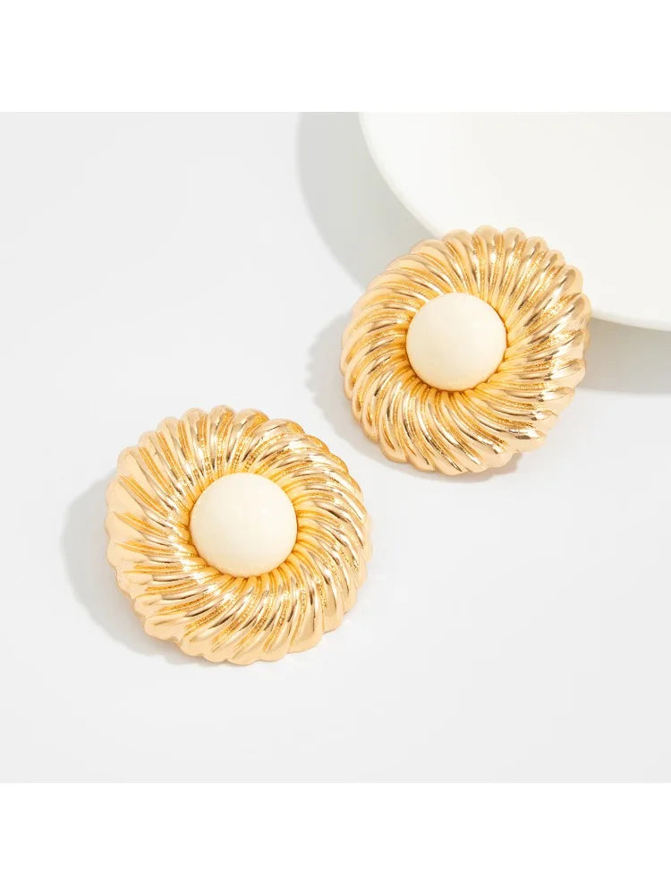 New Trendy Geometric Big Spiral Stud Earrings Women Boho Inlaid Resin Acrylic Beads Earrings Vacation Jewelry Accessories