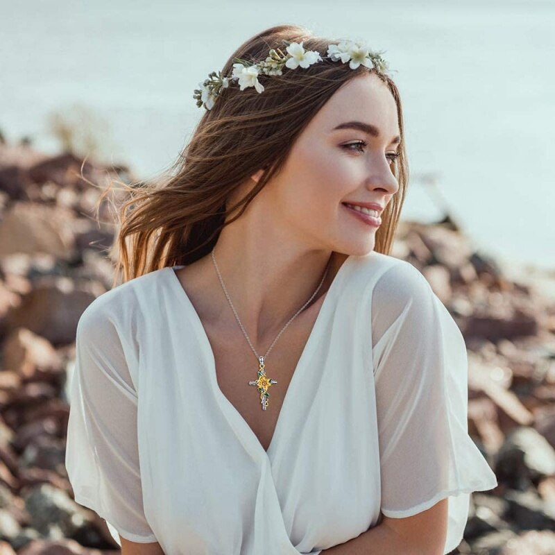 Ladies Exquisite Sunflower Cross Necklace Pendant Adjustable Exquisite Cross Pendant Jewelry Birthday Gift for Mom Girl Wife - Charlie Dolly