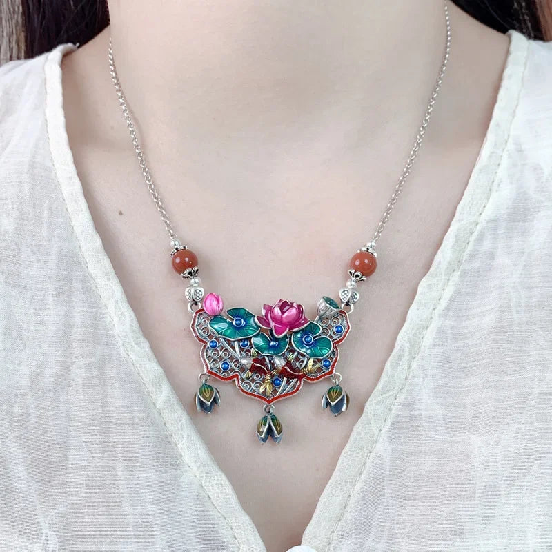Fresh Classical 925 Silver Colored Enamel Lotus Leaf and Flower Tassel Necklace Pendant for Women clavicle chain Jewelry
