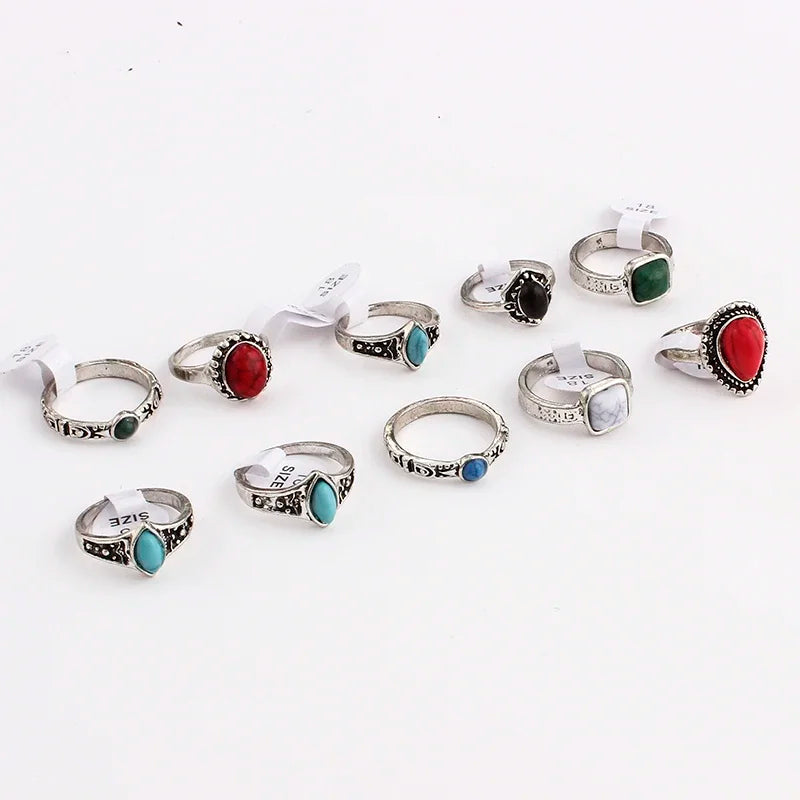 10 Pcs Mixed Random Women Boho Style Natural Green Red Stone Rings Tibetan Silver Tone Size 16 17 18 Finger Rings Jewelry Gifts