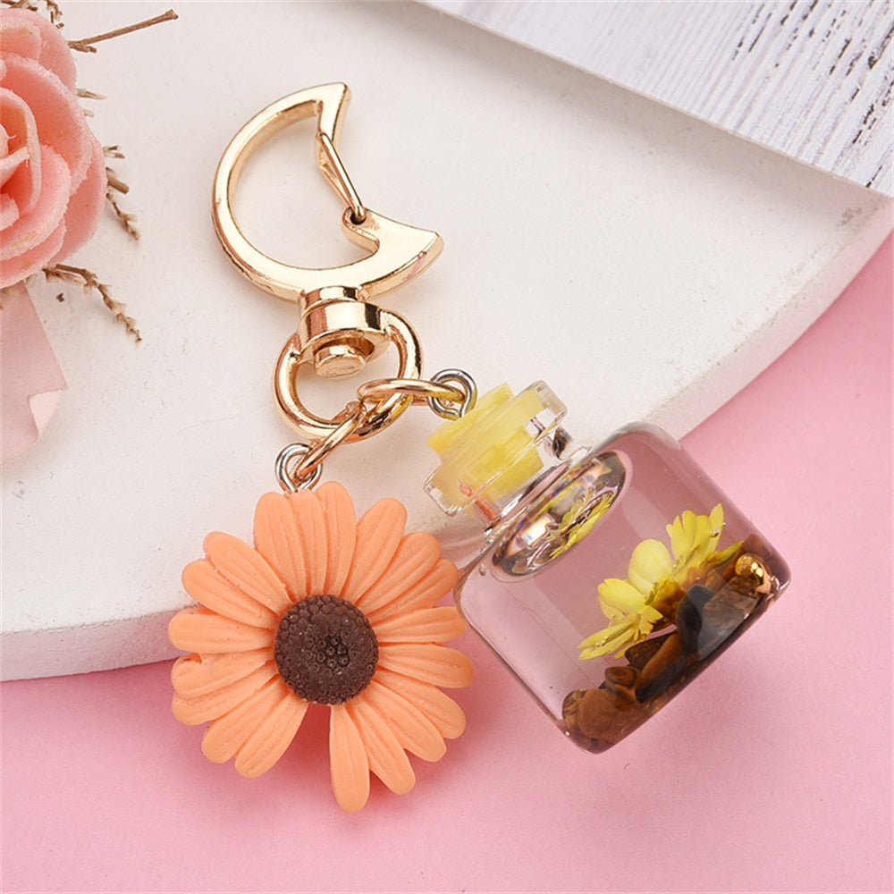 Small Chrysanthemum Key Chain Personalized Moon Button Fashion Keychains For Women Charm Keychain Girl Bag Pendant Keyring Gifts - Charlie Dolly