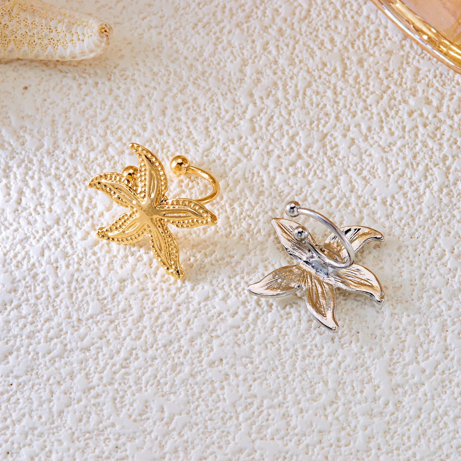 Trendy Starfish Ear Clips Fake Piercings Earrings for Women Boho Shell Conch Asymmetrical Stud Earrings Beach Party Jewelry Gift