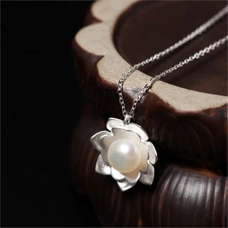 New Fashion 925 Sterling Silver Jewelry Female National White Lotus Shell Beads Pearl Flowers Pendant Necklaces  XL132
