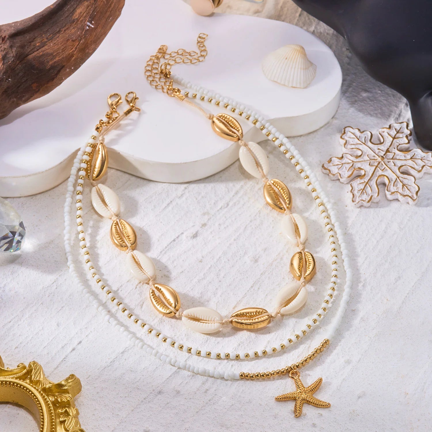 Dainty Shell Starfish Rice Beads Pendant Necklace for Women Boho Sea Star Layered Clavicle Chain Beach Party Jewelry Gift