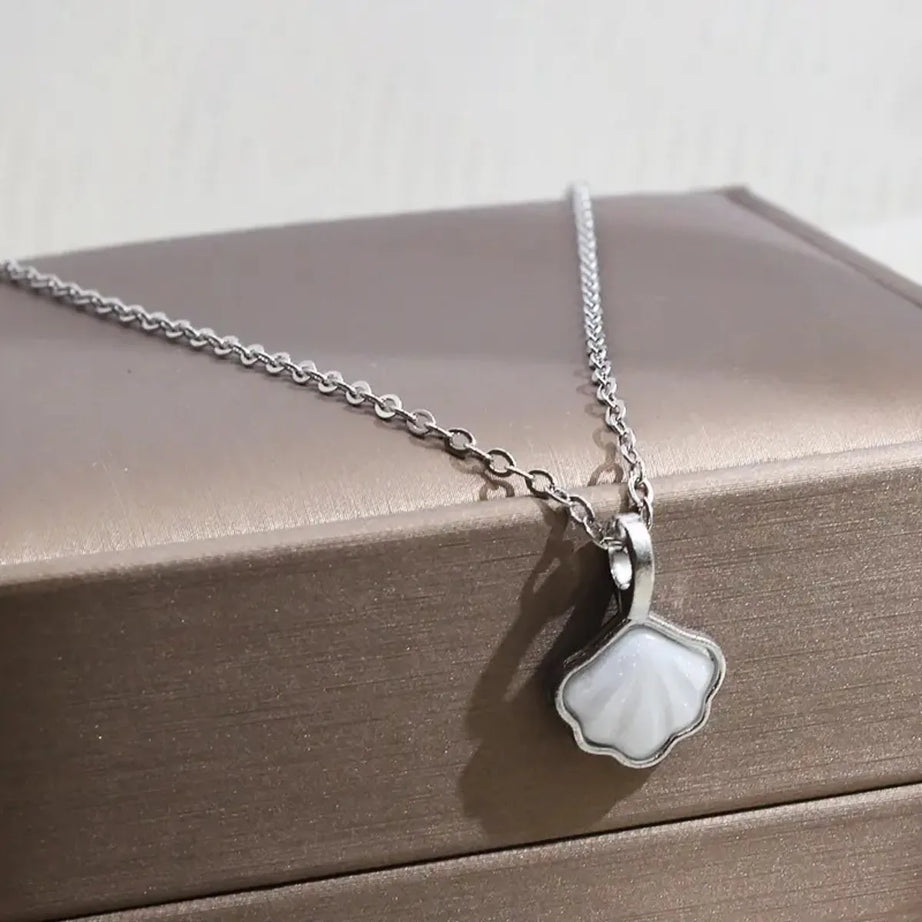 Minimalist Sweet Pendant Boho Necklace Set (5 Pieces)