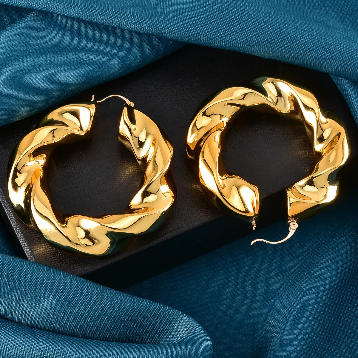 Large Gold Hoop Earrings for Women 18K Gold Plated Circle Boho Statement Jewelry Gift Wedding Anniversary Birthday Party