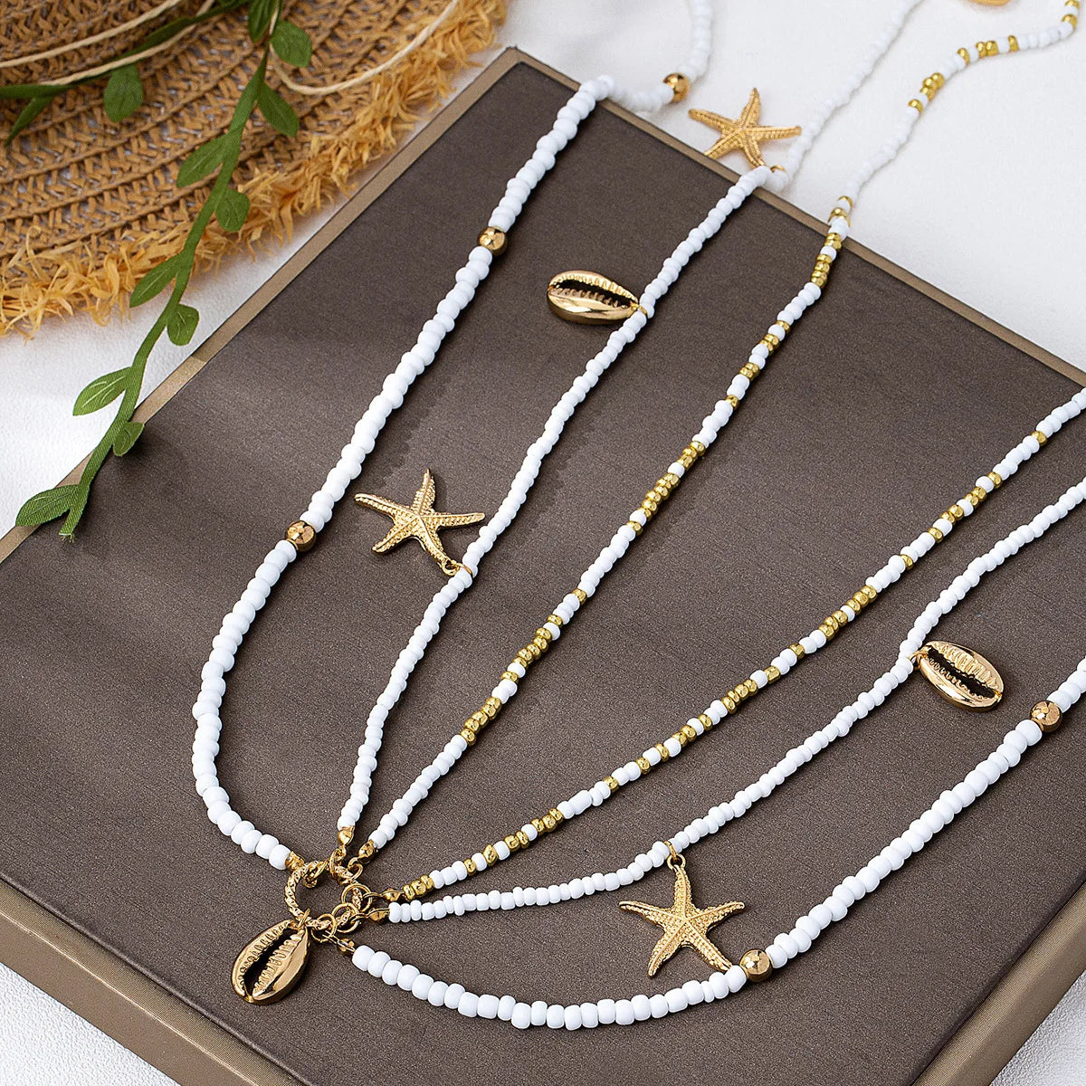 1pc Boho Multi Layer Waist Chain White Seed Bead Gold Starfish Cowrie Shell Body Belly Chain Summer Beach Bikini Body Jewelry Accessories for Women