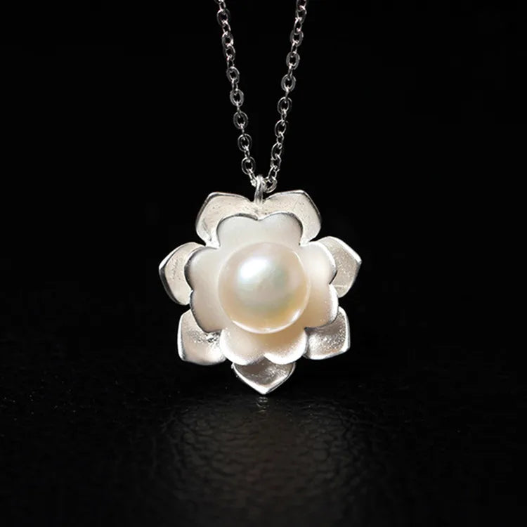 New Fashion 925 Sterling Silver Jewelry Female National White Lotus Shell Beads Pearl Flowers Pendant Necklaces  XL132