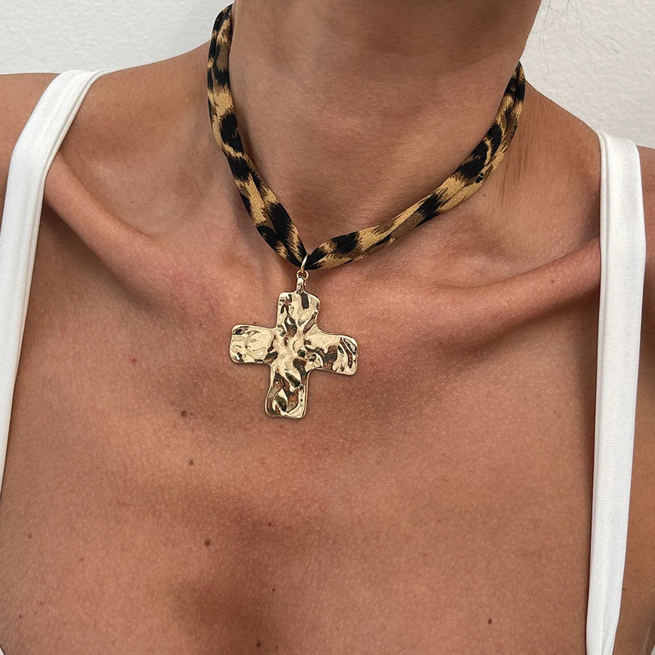 Conch, Starfish and Heart Ethnic Velvet Chain Necklace