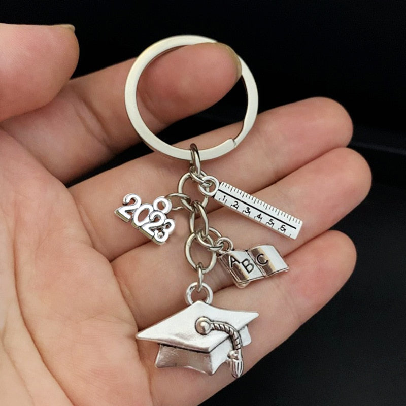 2023/Graduation Ceremony Keychain Graduation Certificate Graduation Souvenir Bachelor Hat Class Badge Keychain - Charlie Dolly