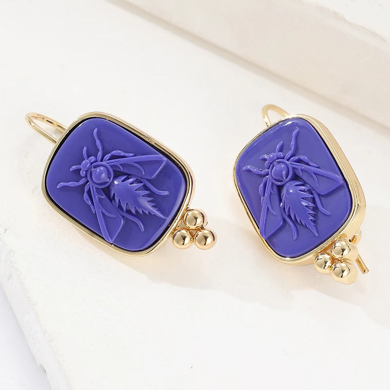 Vintage Luxury Synthetic Lapis Lazuli Hand Carved Bee Hook Earrings Women's Elegant Banquet Celebration Jewelry Accessories Gift