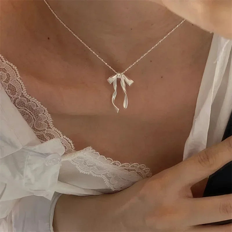 Bowknot قلادة قلادة رائعة سلسلة الترقوة قلادة الموضة الأنيقة للنساء مزاجه طوق سلاسل مجوهرات ساحرة