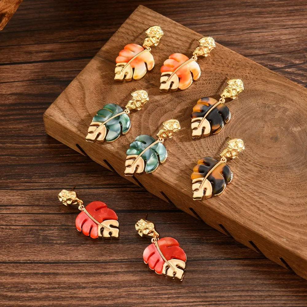 Boho Creative Multi-color Hollowed-out Resin Monstera Leaf Drop Earrings for Women Gold Color Tropical Dangle Earrings Jewelry